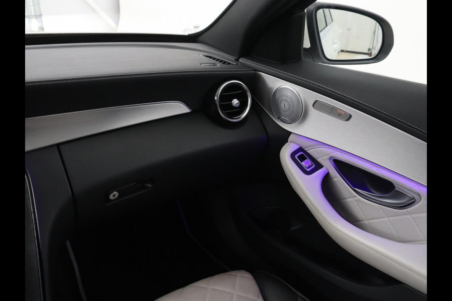 Mercedes-Benz C-Klasse 300e Avantgarde | Panoramadak | Leder Exclusief | Burmester Surround | Stoelverwarming | Camera | Carplay | Dodehoek detectie | Navigatie | Full LED