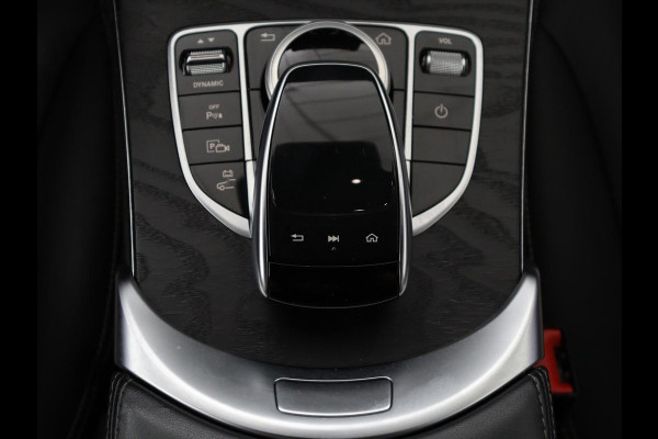 Mercedes-Benz C-Klasse 300e Avantgarde | Panoramadak | Leder Exclusief | Burmester Surround | Stoelverwarming | Camera | Carplay | Dodehoek detectie | Navigatie | Full LED
