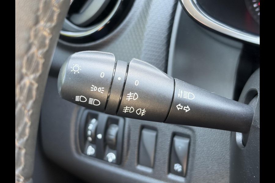 Renault Clio 0.9 TCe Limited Trekhaak,Navi,Keyless,Airco,Cruise,Pdc,Lm velgen,N.A.P,Apk tot 11-2026
