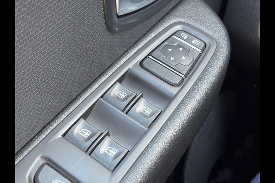 Renault Clio 0.9 TCe Limited Trekhaak,Navi,Keyless,Airco,Cruise,Pdc,Lm velgen,N.A.P,Apk tot 11-2026