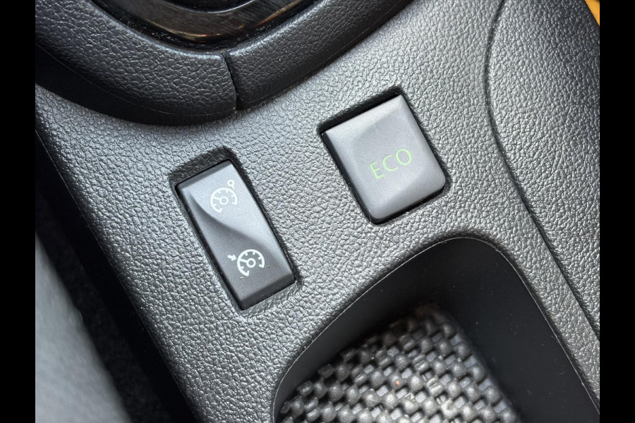 Renault Clio 0.9 TCe Limited Trekhaak,Navi,Keyless,Airco,Cruise,Pdc,Lm velgen,N.A.P,Apk tot 11-2026