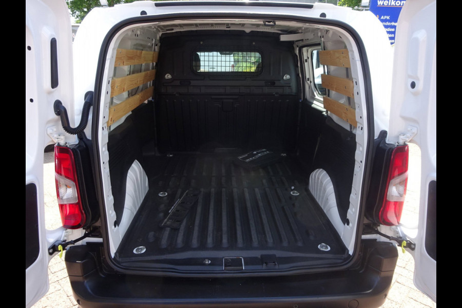 Peugeot Partner 1.2 PureTech Pro BENZINE BPM VRIJ AIRCO SCHUIFDEUR