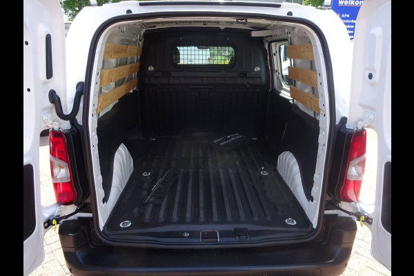 Peugeot Partner 1.2 PureTech Pro BENZINE BPM VRIJ AIRCO SCHUIFDEUR