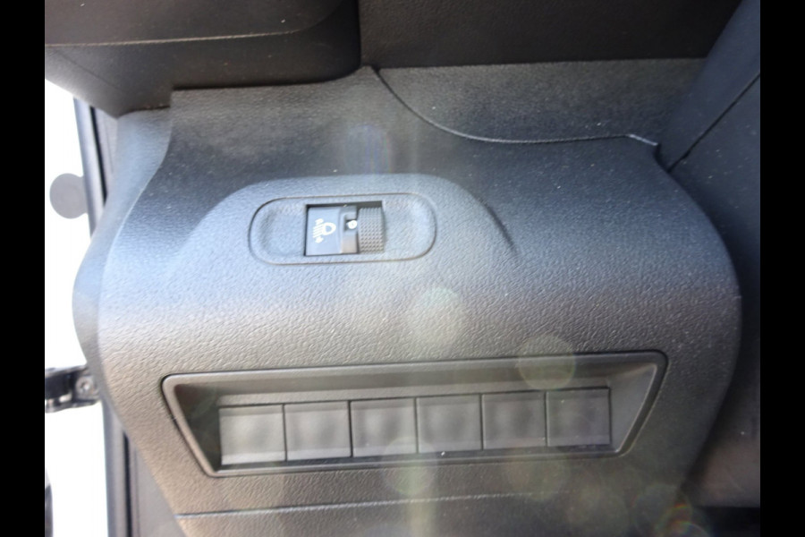 Peugeot Partner 1.2 PureTech Pro BENZINE BPM VRIJ AIRCO SCHUIFDEUR