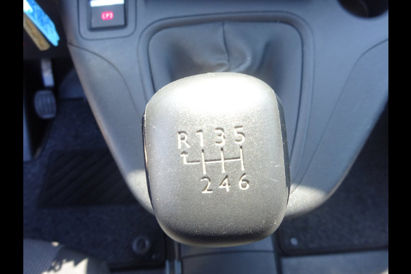 Peugeot Partner 1.2 PureTech Pro BENZINE BPM VRIJ AIRCO SCHUIFDEUR