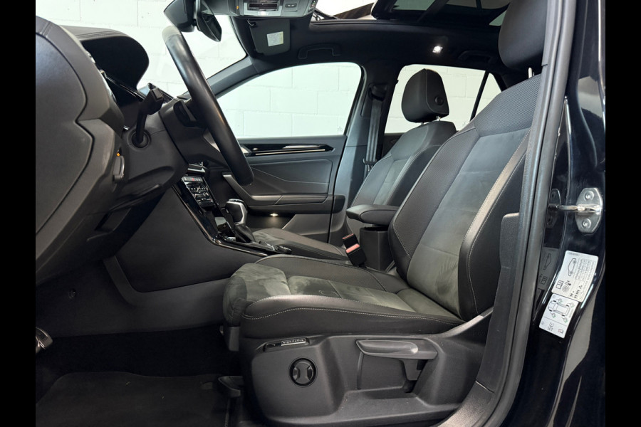 Volkswagen T-Roc 2.0 TSI 4Motion R-Line Business*Pano*Stoelmassage/verwarming*