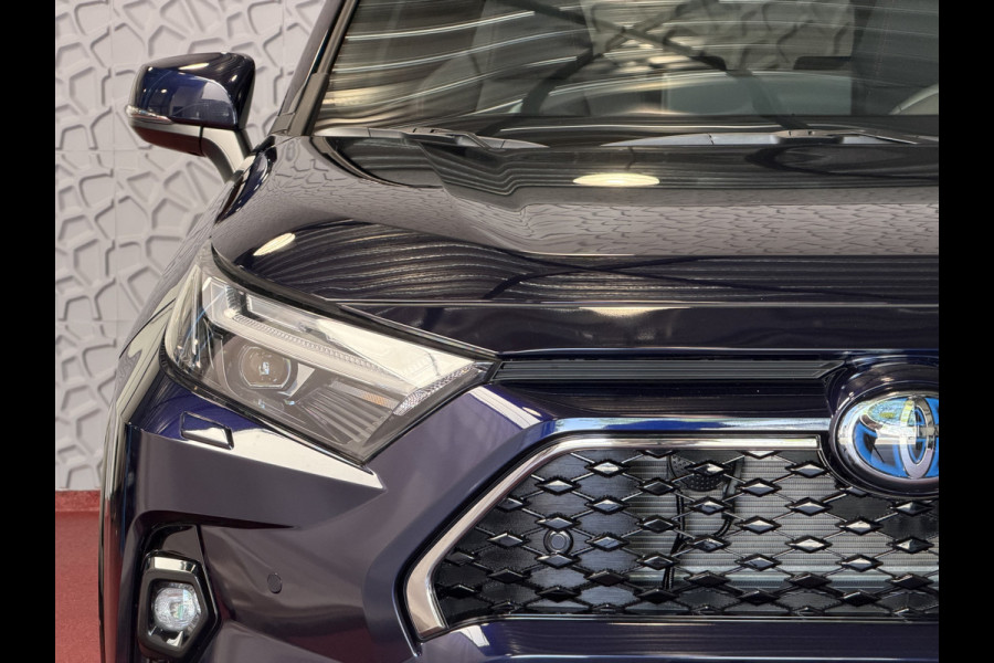 Toyota RAV4 2.5 PHEV AWD 306PK ✅Ongebruikt | Direct rijden✅ | Trekgew. 1500KG | Head-up display | Camera | Full LED | Elektrische achterklep PHEV PLUG IN