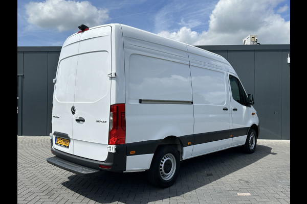 Mercedes-Benz Sprinter 317 CDI 9G-TRONIC RWD FACELIFT / L2H2 / CAMERA / LED / CRUISE / AIRCO / BLIND SPOT / GEVEERDE STOEL