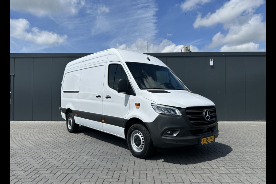 Mercedes-Benz Sprinter 317 CDI 9G-TRONIC RWD FACELIFT / L2H2 / CAMERA / LED / CRUISE / AIRCO / BLIND SPOT / GEVEERDE STOEL