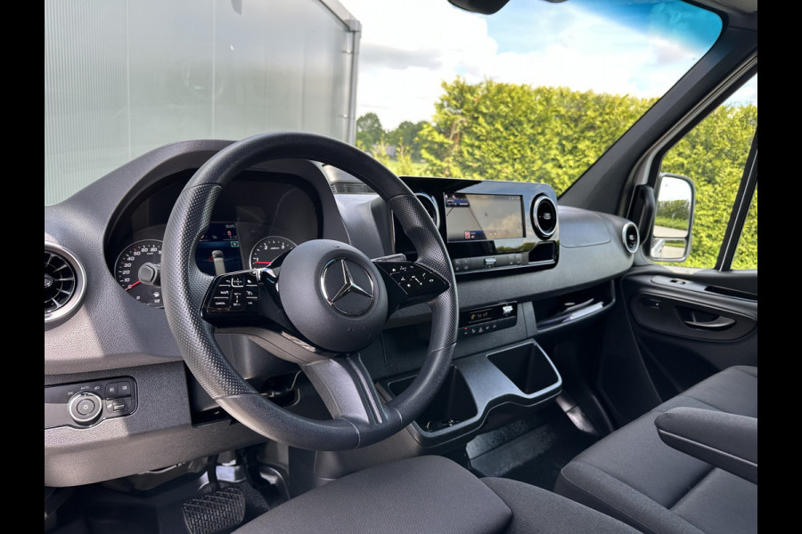 Mercedes-Benz Sprinter 317 CDI 9G-TRONIC RWD FACELIFT / L2H2 / CAMERA / LED / CRUISE / AIRCO / BLIND SPOT / GEVEERDE STOEL