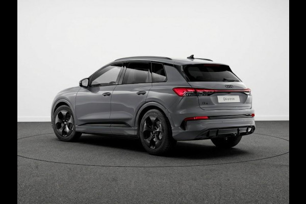 Audi Q4 e-tron S edition 82 KWh 286 pk | Optiekpakket zwart-glanzend | Privacy glas | Trekhaak | Leder/stof interieur |