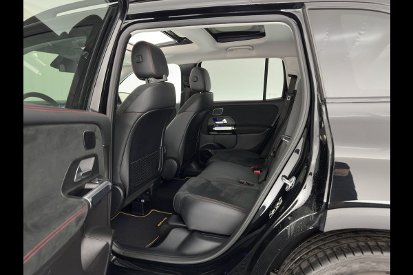 Mercedes-Benz Glb 250 4MATIC AMG-Sportpack Premium Plus Aut. *PANO | TOWBAR | LEATHER-MICROFIBRE | FULL-LED | AMBIENTLIGHT | WIDE-COCKPIT | HEATED-SPORTSEATS | KEYLESS | NAVI-FULLMAP | ECC | SHIFTPADDLES | MEMORY-PACK | PDC | CRUISE | 20''ALU*