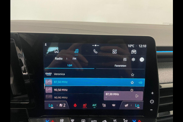 Renault Austral 1.3 MHEV Automaat 160pk Techno Climate Control Navigatie Carplay/Android Auto  Parkeer sensoren VA + Camera 19" LM Velgen Cruise Control