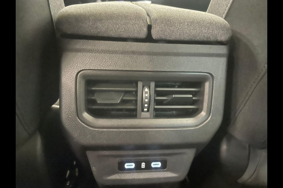 Renault Austral 1.3 MHEV Automaat 160pk Techno Climate Control Navigatie Carplay/Android Auto  Parkeer sensoren VA + Camera 19" LM Velgen Cruise Control