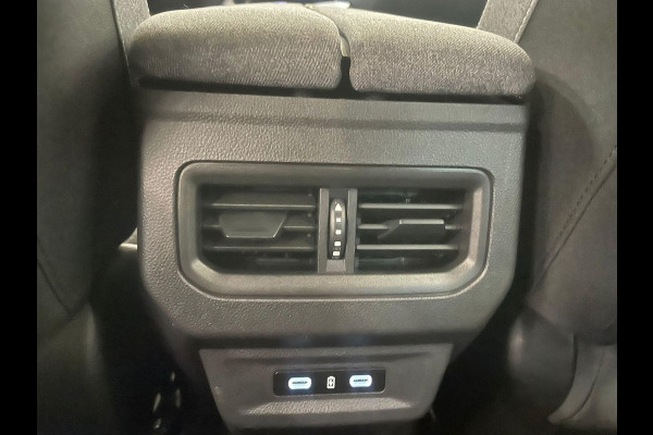 Renault Austral 1.3 MHEV Automaat 160pk Techno Climate Control Navigatie Carplay/Android Auto  Parkeer sensoren VA + Camera 19" LM Velgen Cruise Control