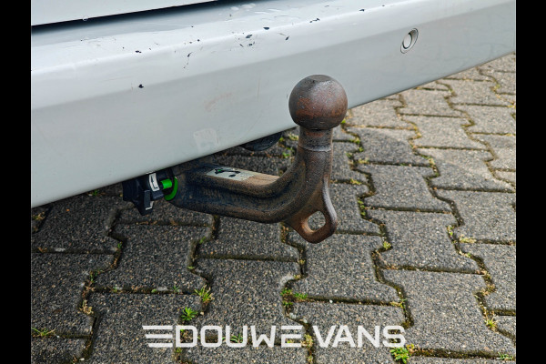Mercedes-Benz V-Klasse V300 L2 DC Avantgarde 360 Camera Trekhaak 239PK (BE-kent. Vraag voor meer info NLD)