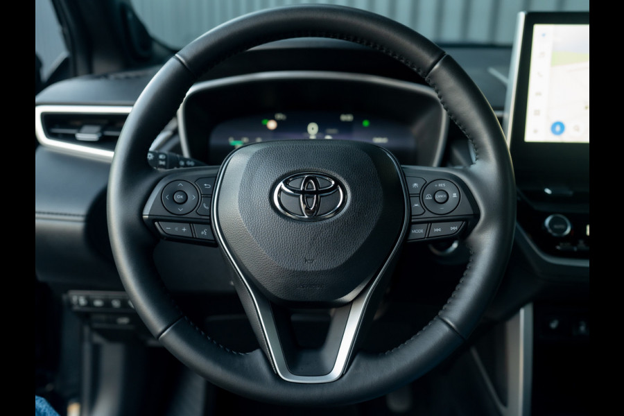 Toyota Corolla Cross 2.0 High Power Hybrid Launch Edition | 360 Camera | Trekhaak | JBL | Elk. A-klep | Stuur & Stoel verw. | Prijs Rijklaar!!