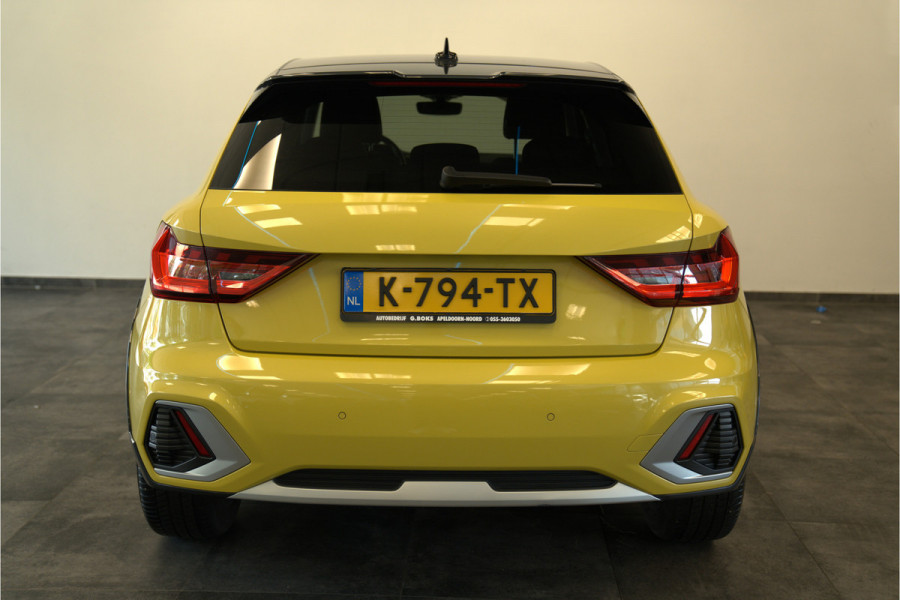 Audi A1 citycarver 35 TFSI epic Carplay PDC 17'' 24 Maanden garantie* (Vraag naar de voorwaarden)