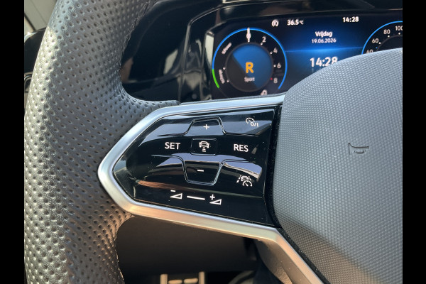 Volkswagen Golf 1.4 259pk eHybrid GTE Pano Leer Stoelverw+Ventilatie Memory Carplay Adap.Cruise BOMVOL!