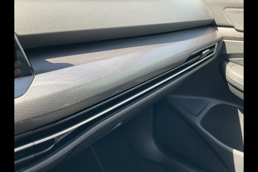 Volkswagen Golf 1.4 259pk eHybrid GTE Pano Leer Stoelverw+Ventilatie Memory Carplay Adap.Cruise BOMVOL!
