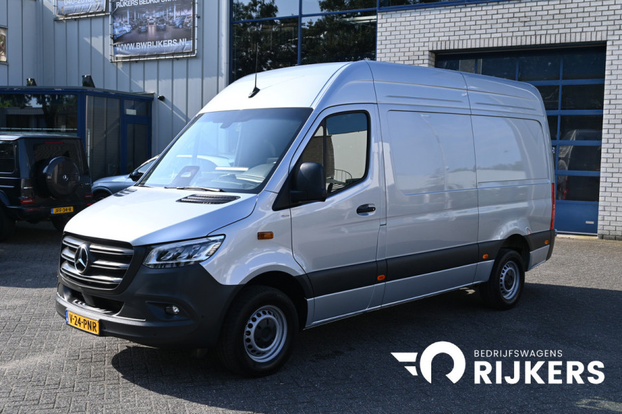 Mercedes-Benz Sprinter 317 CDI Pro L2H2 LED, Geveerde stoel, Navigatie met camera
