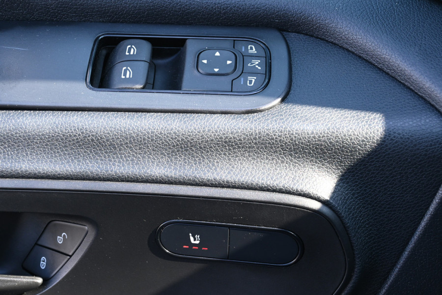 Mercedes-Benz Sprinter 317 CDI Pro L2H2 LED, Geveerde stoel, Navigatie met camera