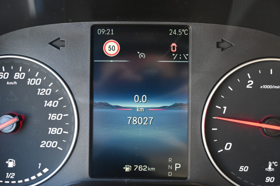 Mercedes-Benz Sprinter 317 CDI Pro L2H2 LED, Geveerde stoel, Navigatie met camera