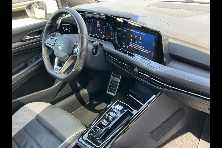Volkswagen Golf 1.4 259pk eHybrid GTE Pano Leer Stoelverw+Ventilatie Memory Carplay Adap.Cruise BOMVOL!