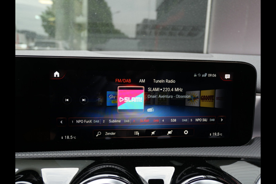 Mercedes-Benz A-Klasse 180 AMG | NIGHT PAKKET | PANORAMA | WIDESCREEN | MULTIBEAM | NL-AUTO!!
