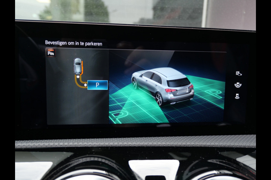 Mercedes-Benz A-Klasse 180 AMG | NIGHT PAKKET | PANORAMA | WIDESCREEN | MULTIBEAM | NL-AUTO!!