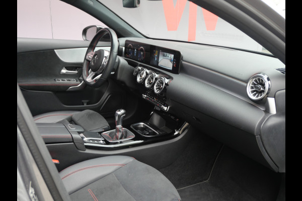 Mercedes-Benz A-Klasse 180 AMG | NIGHT PAKKET | PANORAMA | WIDESCREEN | MULTIBEAM | NL-AUTO!!