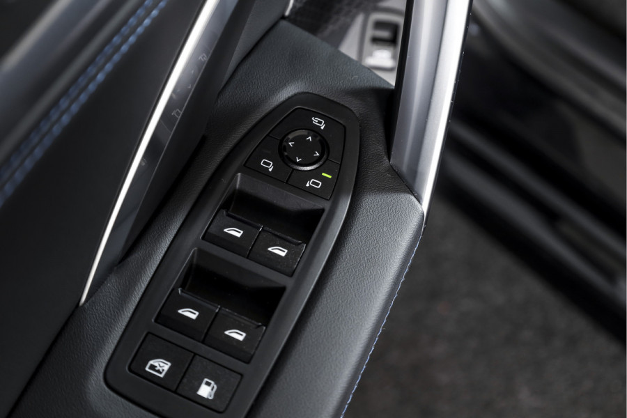 BMW X1 xDrive25e 245 PK | M-Sport | Premium Pack | S/K-Panodak | Elek. Trekhaak | Dig. Cockpit | Cruise | Stoelverw. | PDC | Camera | NAV+App. Connect | ECC | Elek. Klep | LM 19" | 9266