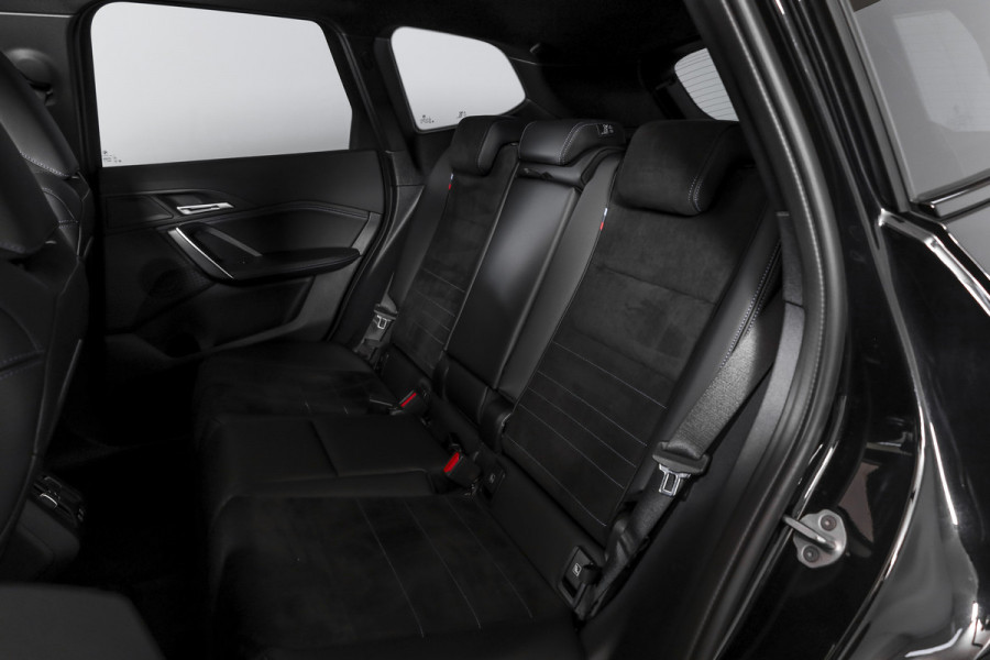 BMW X1 xDrive25e 245 PK | M-Sport | Premium Pack | S/K-Panodak | Elek. Trekhaak | Dig. Cockpit | Cruise | Stoelverw. | PDC | Camera | NAV+App. Connect | ECC | Elek. Klep | LM 19" | 9761