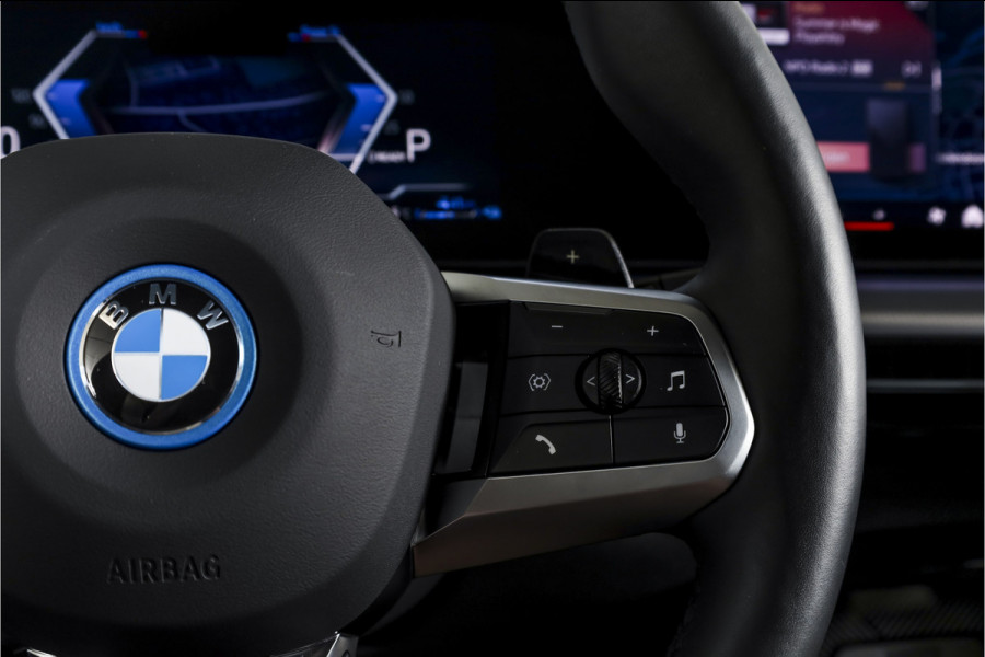 BMW X1 xDrive25e 245 PK | M-Sport | Premium Pack | S/K-Panodak | Elek. Trekhaak | Dig. Cockpit | Cruise | Stoelverw. | PDC | Camera | NAV+App. Connect | ECC | Elek. Klep | LM 19" | 9761