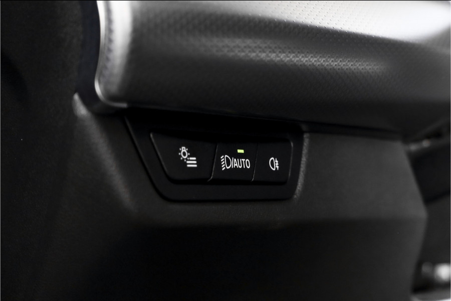 BMW X1 xDrive25e 245 PK | M-Sport | Premium Pack | S/K-Panodak | Elek. Trekhaak | Dig. Cockpit | Cruise | Stoelverw. | PDC | Camera | NAV+App. Connect | ECC | Elek. Klep | LM 19" | 9761