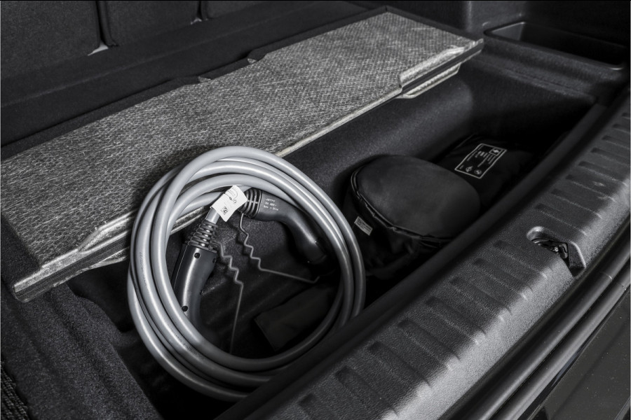 BMW X1 xDrive25e 245 PK | M-Sport | Premium Pack | S/K-Panodak | Elek. Trekhaak | Dig. Cockpit | Cruise | Stoelverw. | PDC | Camera | NAV+App. Connect | ECC | Elek. Klep | LM 19" | 9761