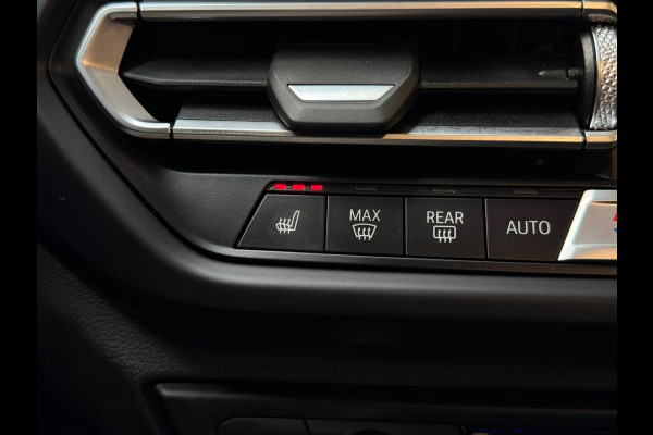 BMW 1-serie Verkocht 118i High Executive M-SPORT|PANO|HARMAN KARDON|KEYLESS|FABRIEKSGARANTIE|CARPLAY|CAMERA|DEALER ONDERHOUDEN
