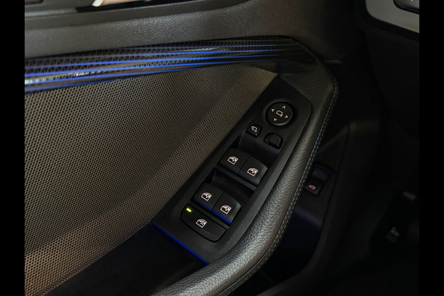 BMW 1-serie Verkocht 118i High Executive M-SPORT|PANO|HARMAN KARDON|KEYLESS|FABRIEKSGARANTIE|CARPLAY|CAMERA|DEALER ONDERHOUDEN