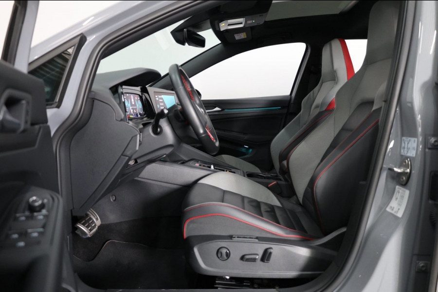 Volkswagen Golf 2.0 TSI GTI Clubsport 45 Jahre Edition 300+PK AKRAPOVIC/IQ/VIRTUAL/SFEER/PANO/LEER/CAM/LINE/ACC/12 MND GARANTIE!
