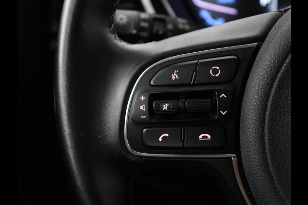 Kia Niro 1.6 GDi Hybrid DynamicLine | Carplay | Camera | Adaptive cruise | Digital cockpit | Half leder | Parkeerhulp | Navigatie | Climate control | DAB