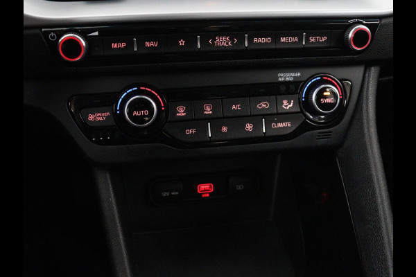 Kia Niro 1.6 GDi Hybrid DynamicLine | Carplay | Camera | Adaptive cruise | Digital cockpit | Half leder | Parkeerhulp | Navigatie | Climate control | DAB