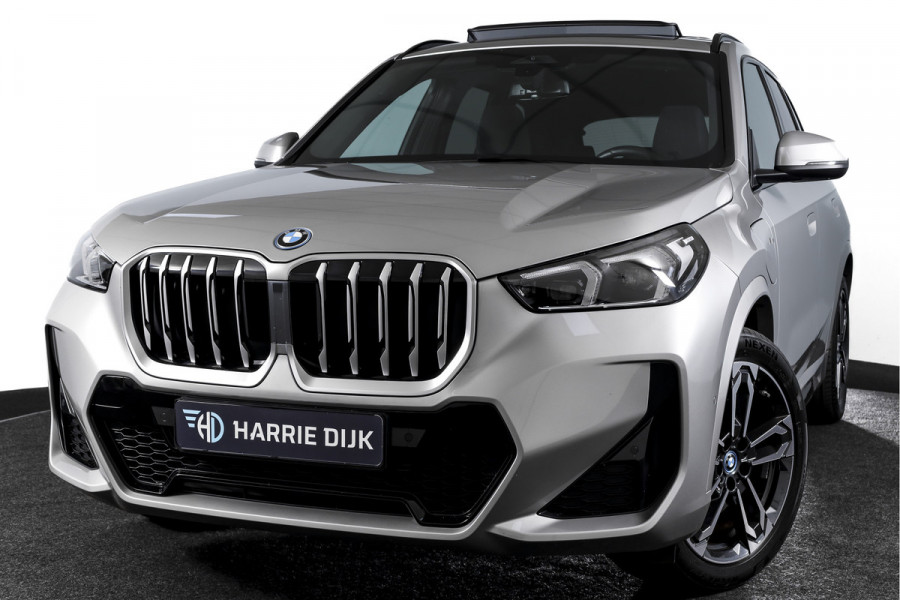 BMW X1 xDrive25e 245 PK | M-Sport | Premium Pack | S/K-Panodak | Dig. Cockpit | Cruise | Stoelverw. | PDC | Camera | NAV+App. Connect | ECC | Elek. Klep | LM 19" | 9072