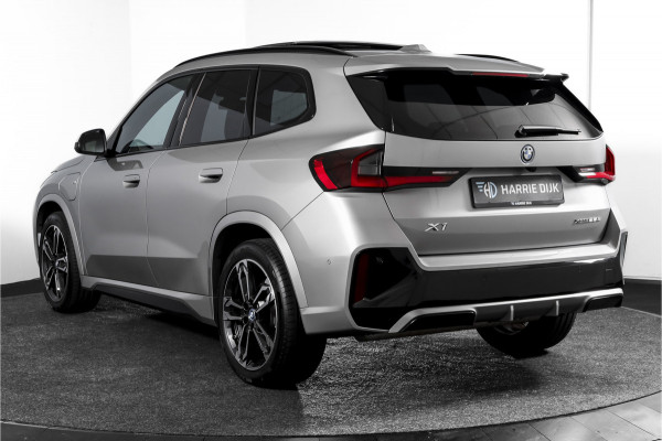 BMW X1 xDrive25e 245 PK | M-Sport | Premium Pack | S/K-Panodak | Dig. Cockpit | Cruise | Stoelverw. | PDC | Camera | NAV+App. Connect | ECC | Elek. Klep | LM 19" | 9072