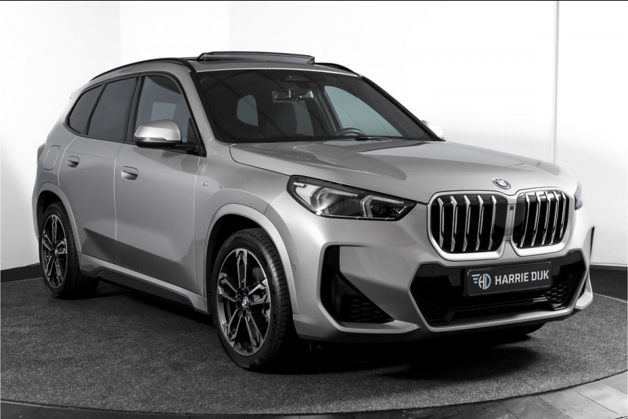 BMW X1 xDrive25e 245 PK | M-Sport | Premium Pack | S/K-Panodak | Dig. Cockpit | Cruise | Stoelverw. | PDC | Camera | NAV+App. Connect | ECC | Elek. Klep | LM 19" | 9072