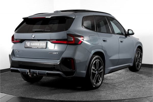 BMW X1 xDrive25e 245 PK | M-Sport | Premium Pack | S/K-Panodak | Elek. Trekhaak | Dig. Cockpit | Cruise | Stoelverw. | PDC | Camera | NAV+App. Connect | ECC | Elek. Klep | LM 19" | 8872