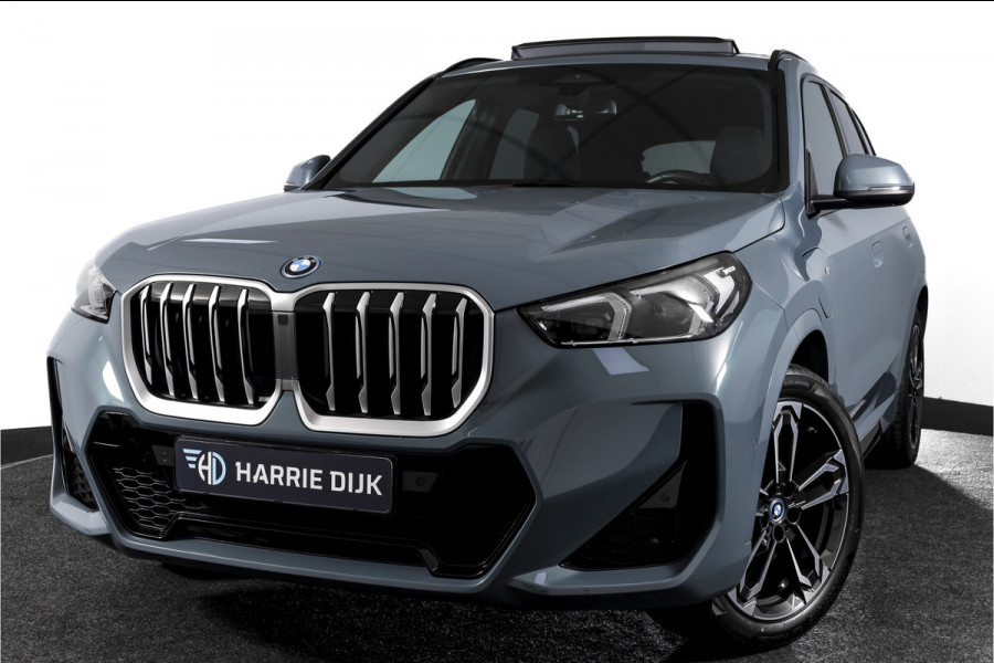 BMW X1 xDrive25e 245 PK | M-Sport | Premium Pack | S/K-Panodak | Elek. Trekhaak | Dig. Cockpit | Cruise | Stoelverw. | PDC | Camera | NAV+App. Connect | ECC | Elek. Klep | LM 19" | 8872