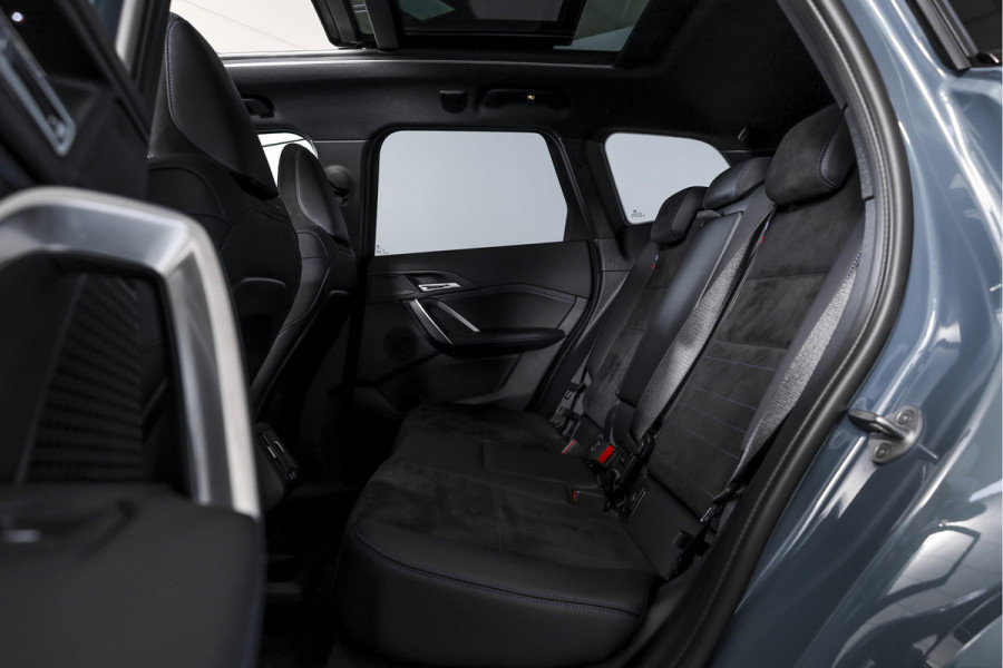 BMW X1 xDrive25e 245 PK | M-Sport | Premium Pack | S/K-Panodak | Elek. Trekhaak | Dig. Cockpit | Cruise | Stoelverw. | PDC | Camera | NAV+App. Connect | ECC | Elek. Klep | LM 19" | 8872