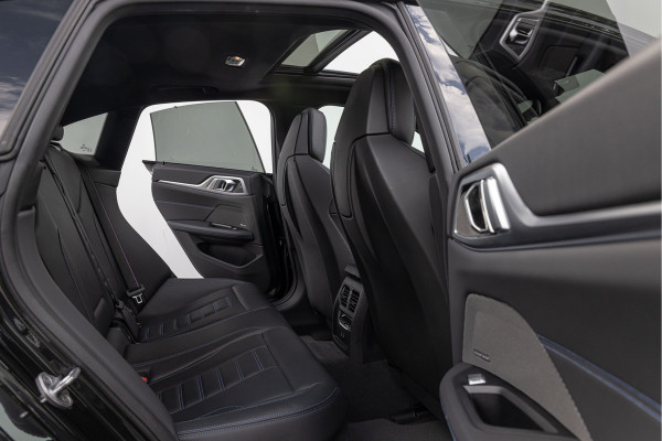 BMW i4 eDrive40 High Executive 84 kWh M-Pakket M-sportstoelen Schuif/kantel HuD