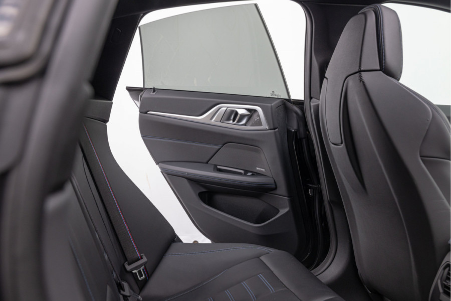BMW i4 eDrive40 High Executive 84 kWh M-Pakket M-sportstoelen Schuif/kantel HuD