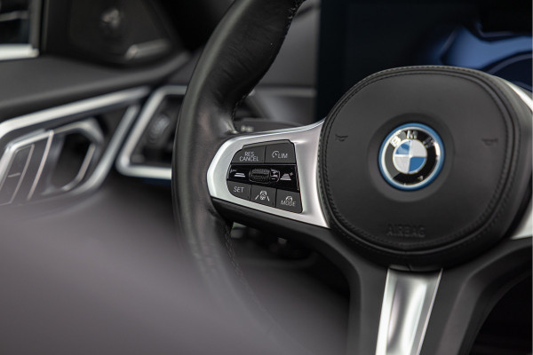BMW i4 eDrive40 High Executive 84 kWh M-Pakket M-sportstoelen Schuif/kantel HuD